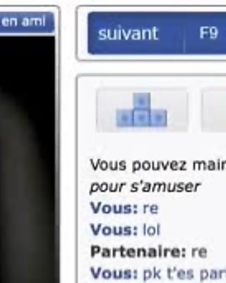 Francúzsky teen ukazuje svoje prsia na hodnotenie na kamere